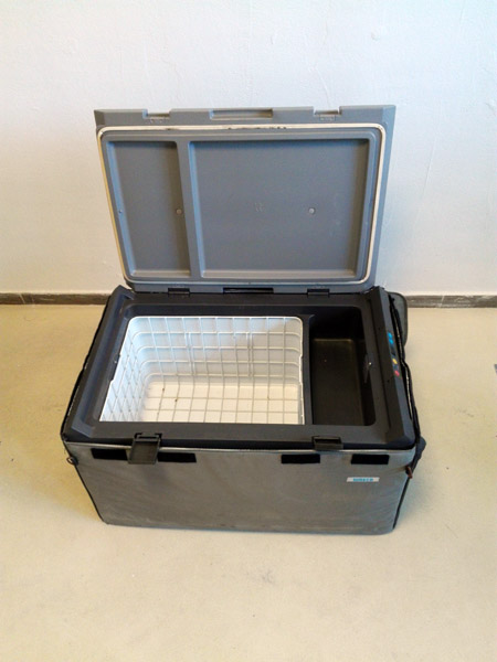 nevera congelador portatil waeko 220v 12v plastico 47x50x80 1u